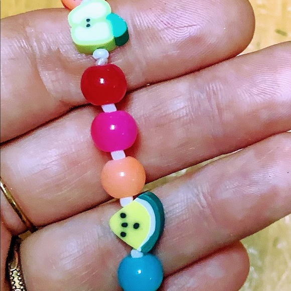 Handmade beaded bracelet - Picture 3 of 5